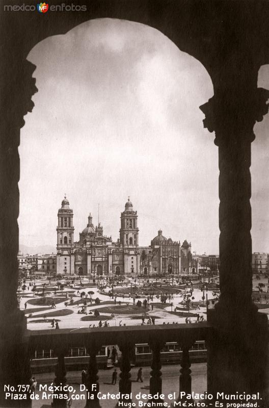 Zócalo y Catedral desde el Palacio Municipal