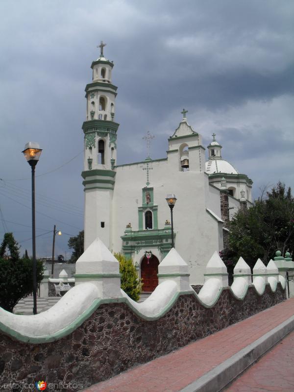 Iglesia del centro del pueblo de Acolman