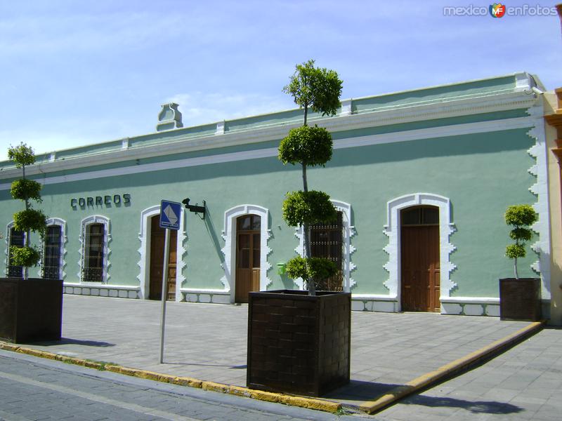 Edificio de correos de arquitectura colonial. Febrero/2012
