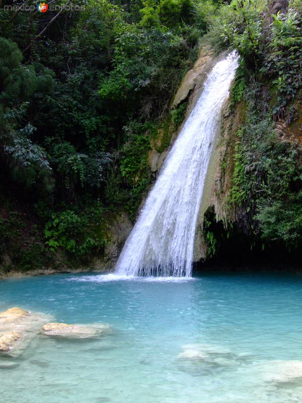 cascada del machito de las flores