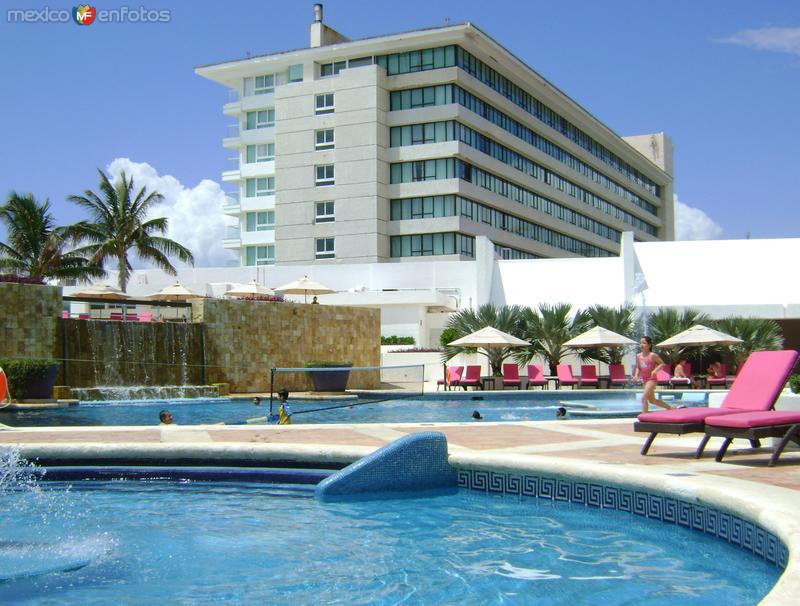 Zona Hotelera de Punta Cancún. Abril/2012