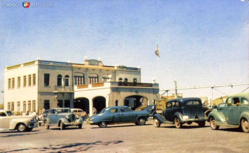 Garita de Aduana y Migración Mexicana