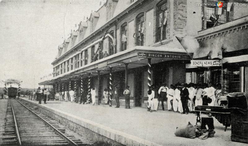 Estación del Ferrocarril en Matías Romero (antiguamente Rincón Antonio)