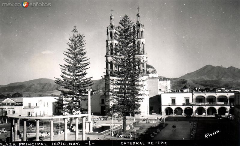 Plaza principal de Tepic