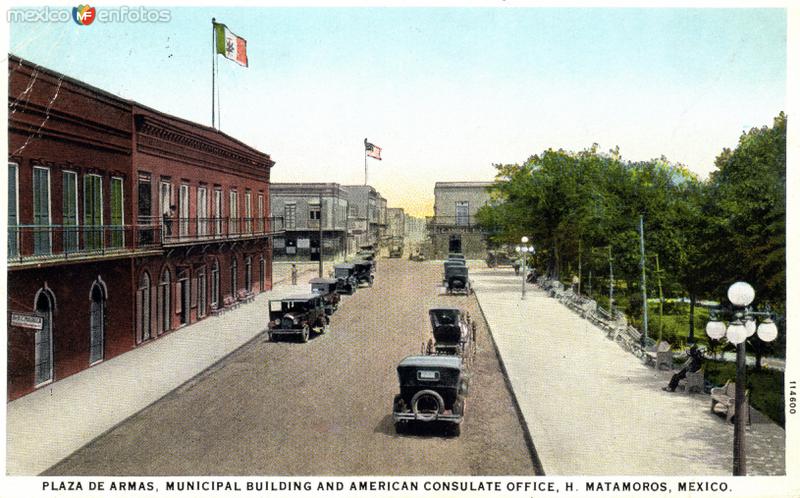 Plaza de Armas, Presidencia Municipal y Consulado de los Estados Unidos