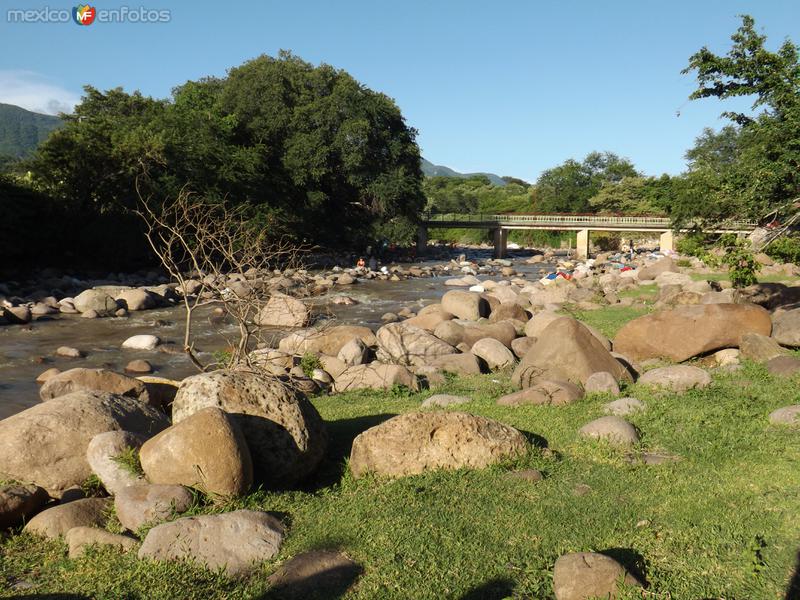 Arroyo Tepecoacuilco a su paso por Atetetla. Julio/2012