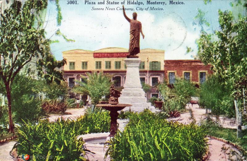 Plaza y Monumento a Hidalgo