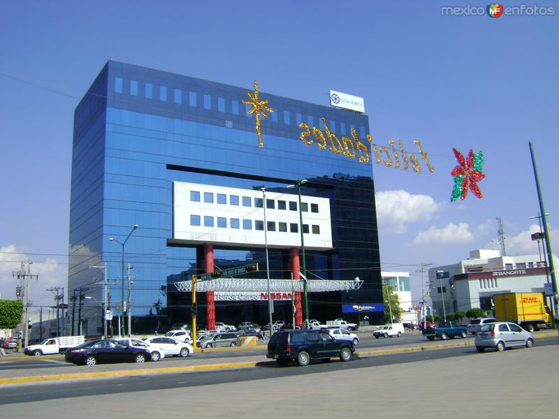 Torre Nissan y blvd. López Mateos. Noviembre/2012