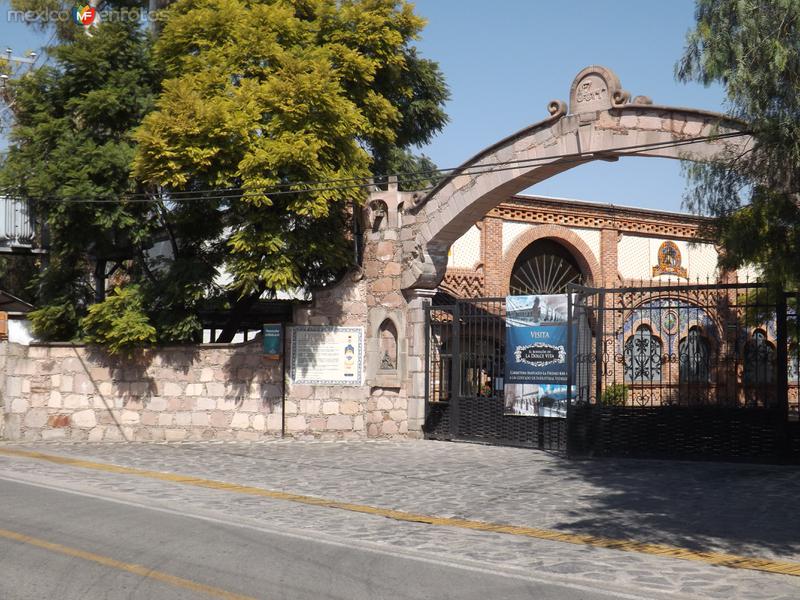 Entrada de la ex-hacienda Corralejo, Gto. Noviembre/2012