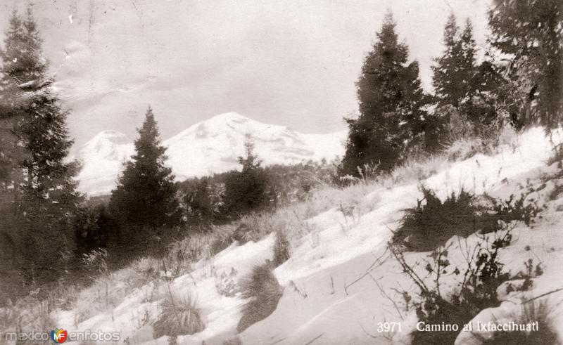 Camino al Iztaccíhuatl