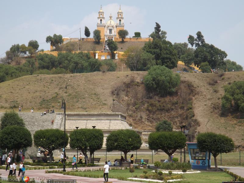 Pirámide de Cholula y el Templo de los Remedios. Mayo/2013