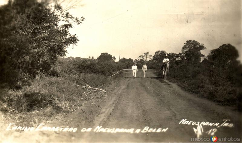 Camino carretero de Macuspana a Belén