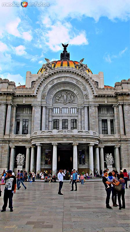 TEATRO DE BELLAS ARTES