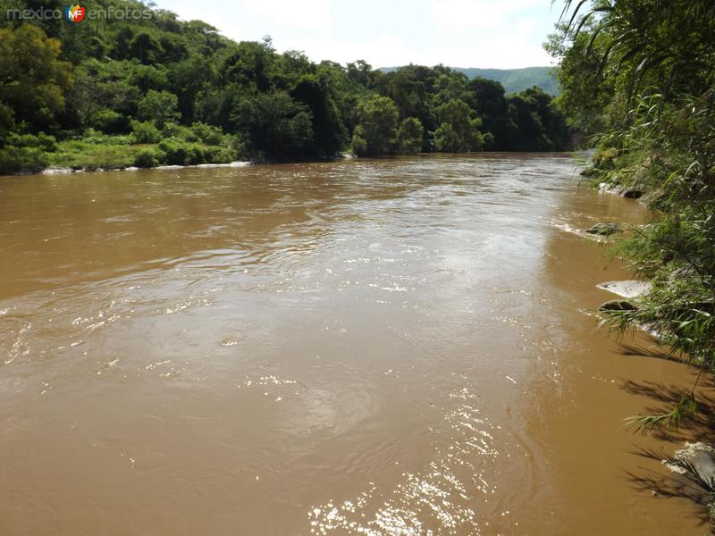 El caudaloso Río Amacuzac desde Los Manantiales. Julio/2013