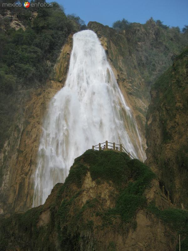 Cascada Velo de Novia