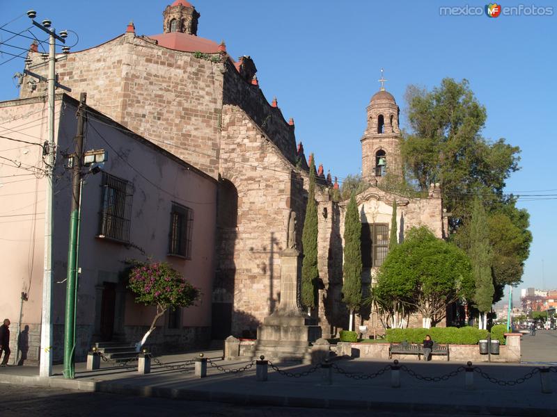 Vista posterior de la Catedral de Tlalnepantal