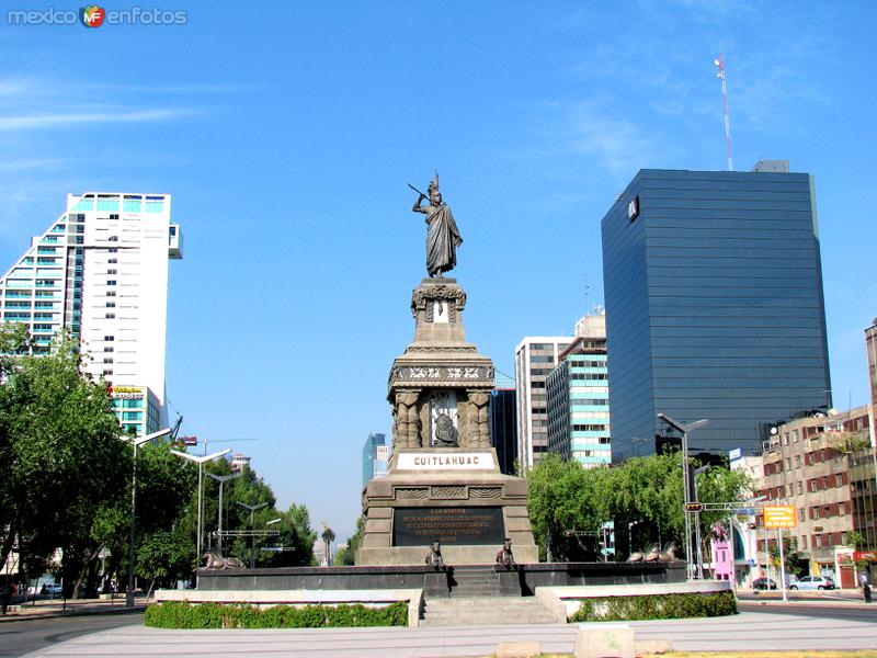 Monumento a Cuauhtémoc, Avenida Reforma