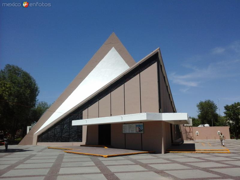 iglesia de la Santa Cruz.