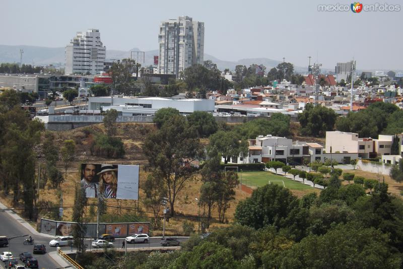 Vista hacia la zona de Zavaleta. Puebla. Abril/2014