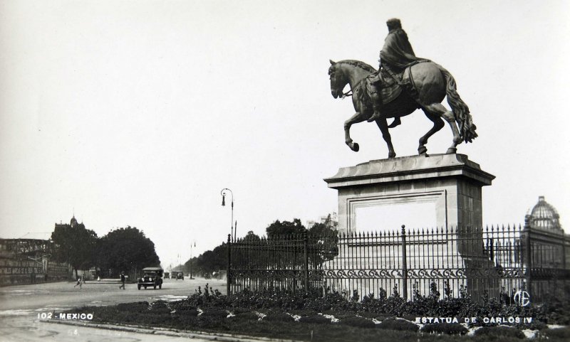 Estatua de Carlos IV paseo de la Reforma