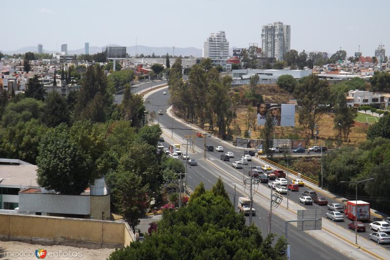 Blvd. Atlixco en la zona de las Animas. Abril/2014