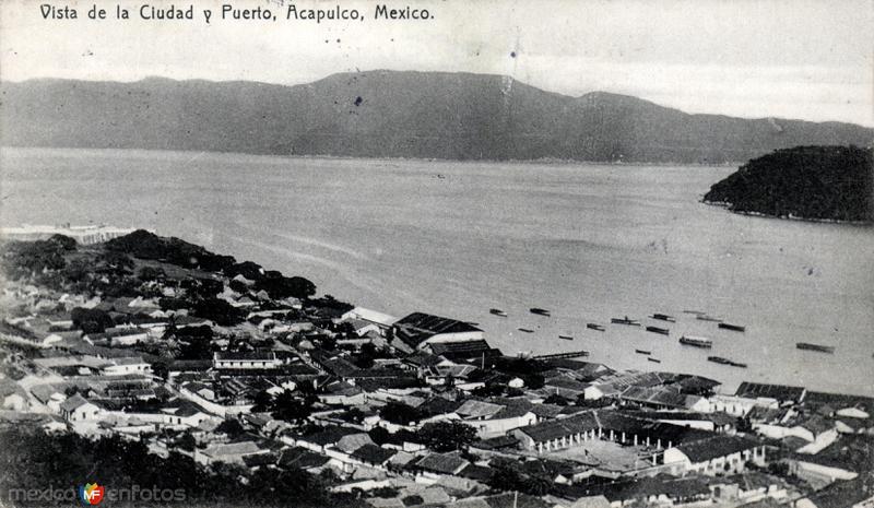 Vista de la ciudad y puerto de Acapulco