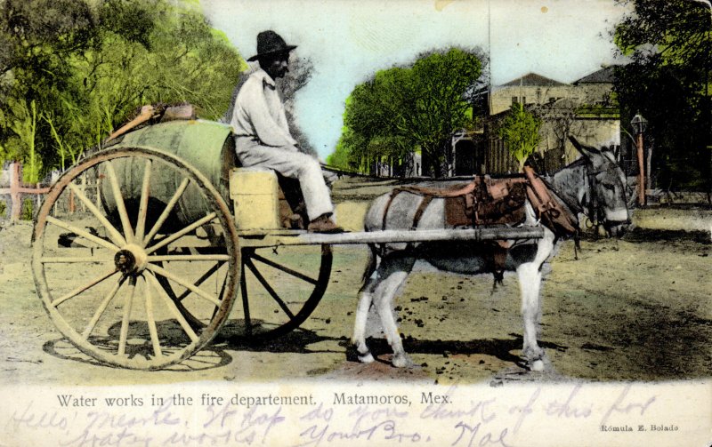 Carreta repartidora de agua