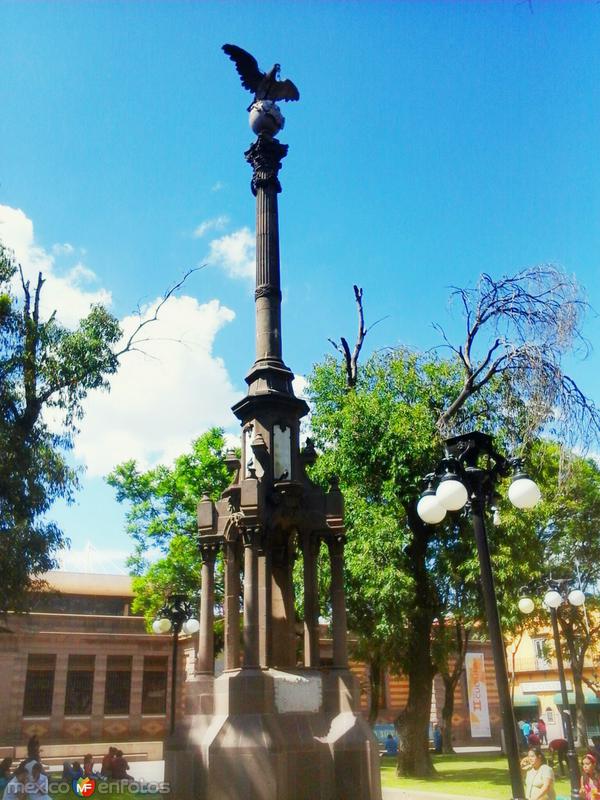 Columna del primer Centenario de Mexico.