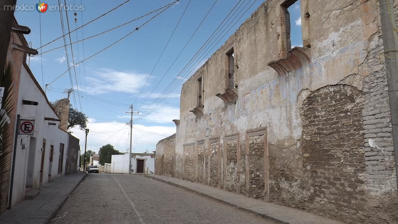Camino a San Luis de la Paz y ruinas de Mineral de Pozos. Abril/2014