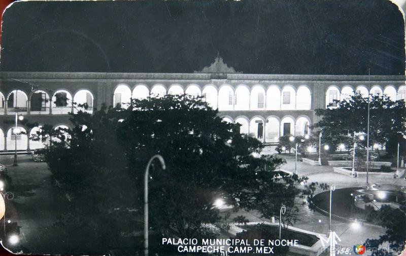 Palacio Mpl. de Noche