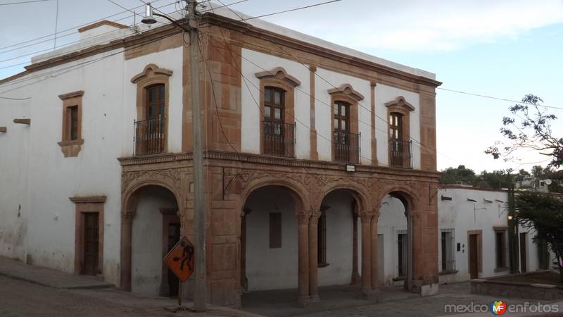 Portales en el pueblo mágico de Pozos. Abril/2014