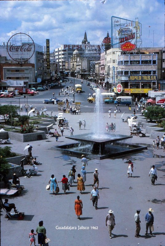 Calzada Independencia y Ave Juarez