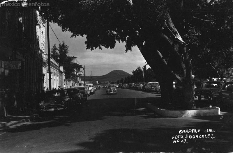 Avenida 1945