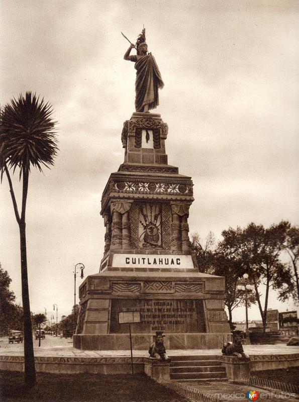 Estatua de Cuauhtémoc (circa 1920)