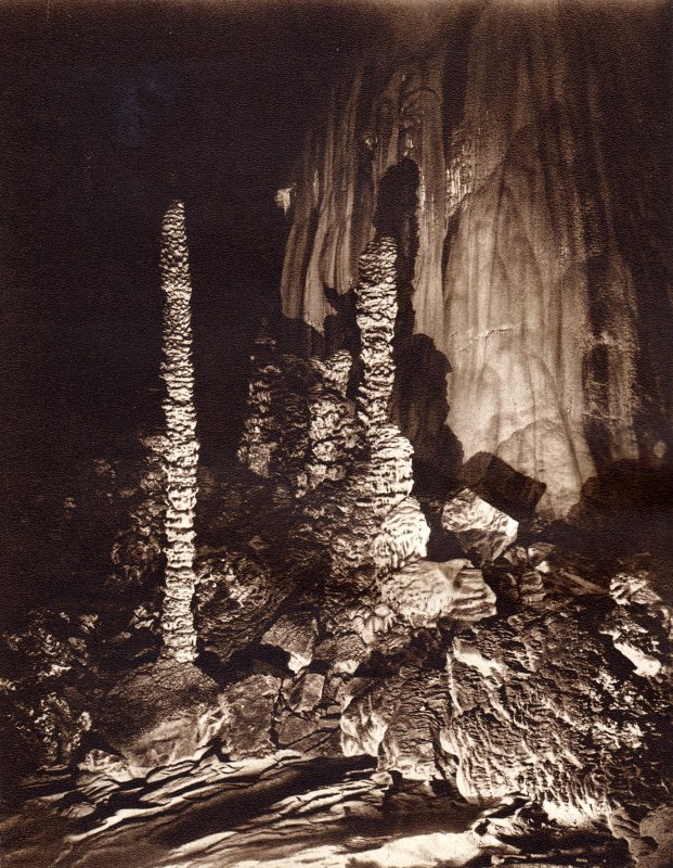 Las Palmeras, en las Grutas de Cacahuamilpa (circa 1920)