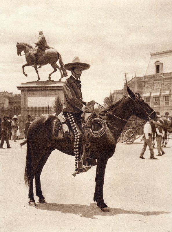 Mexicano en traje de charro (circa 1920)