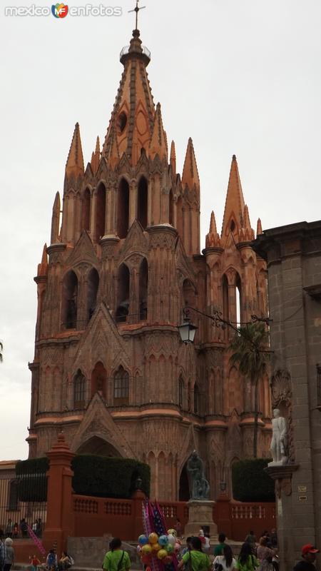 Fotos de San Miguel de Allende, Guanajuato, México: Catedral de San Miguel de estilo gótico. Abril/2014