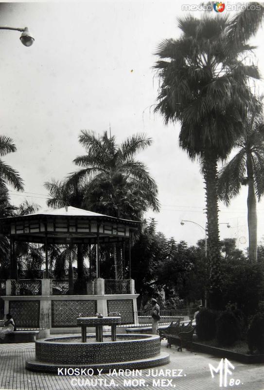 Kiosko y Jardin.