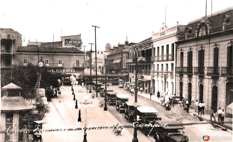 Calle Francisco y Madero