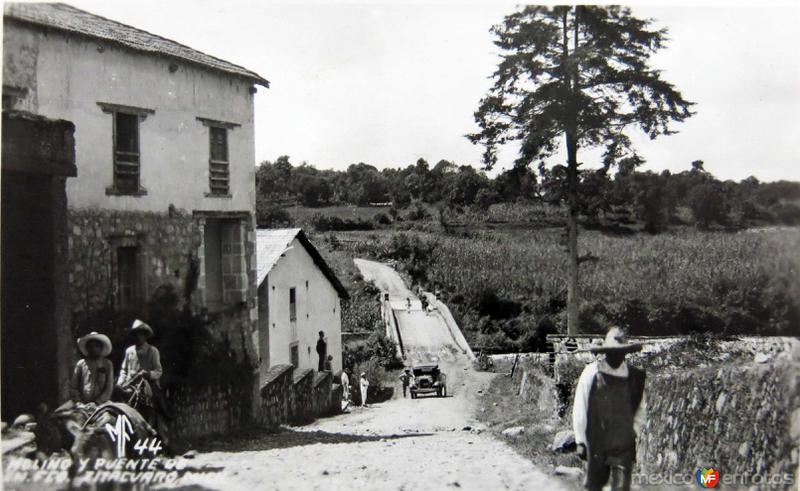 Molino y puente.