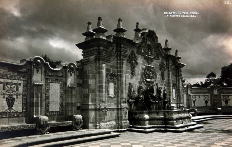 Fuente colonial de Chapultepec