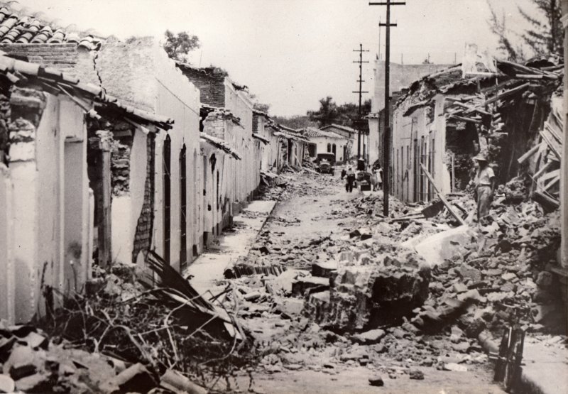 Destrucción en la Calle Venustiano Carranza por el sismo de 1941