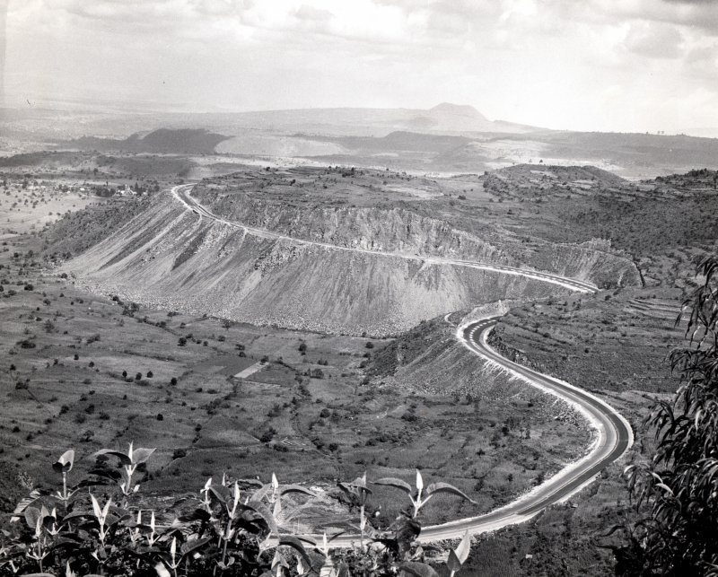 Construcción de la autopista México - Cuernavaca (1952)