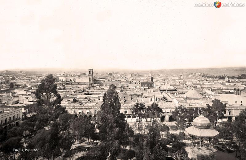 Puebla, vista al norte desde la Catedral, 1886