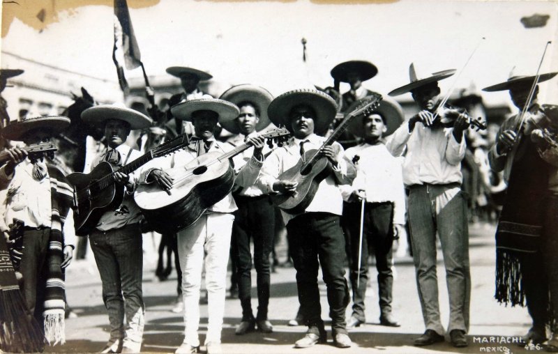 Mariachi tipico