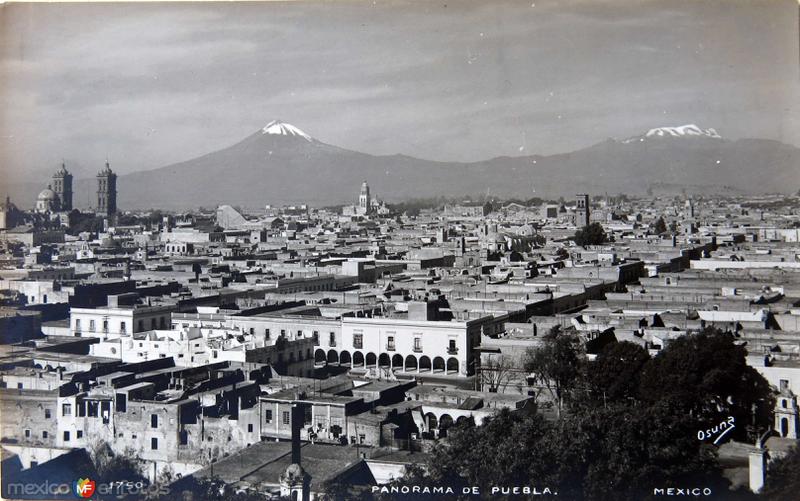 Bello Panorama con los Volcanes al fondo