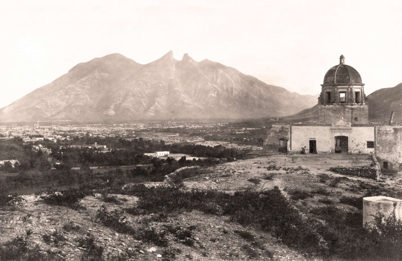 Monterrey, Obispado y Cerro de la Silla al fondo, 1897