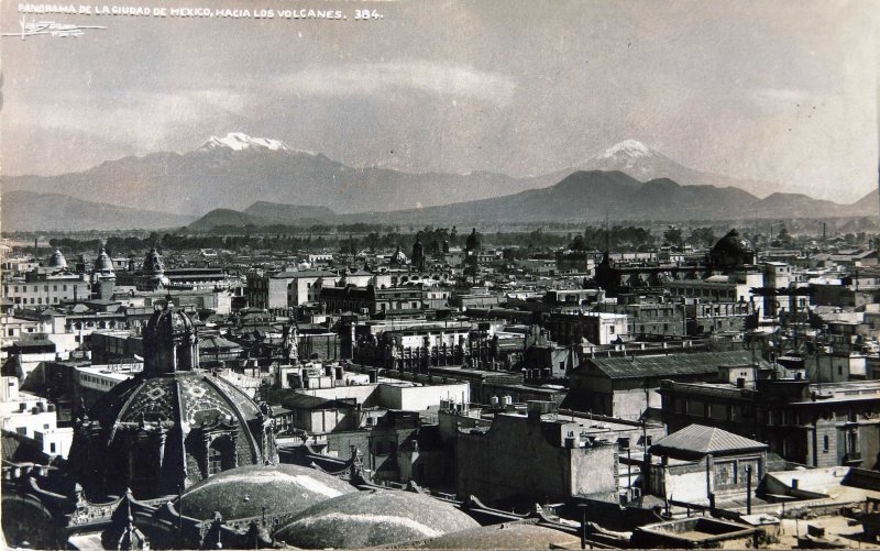 Panoram los Volcanes al fondo