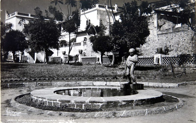 Jardin Revoluccion y Fuente