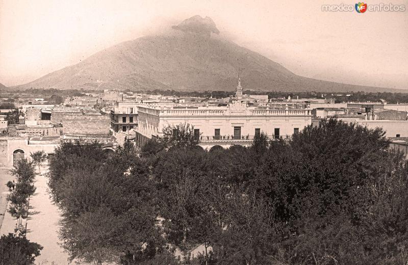 Monterrey, Plaza Zaragoza, 1885-1890